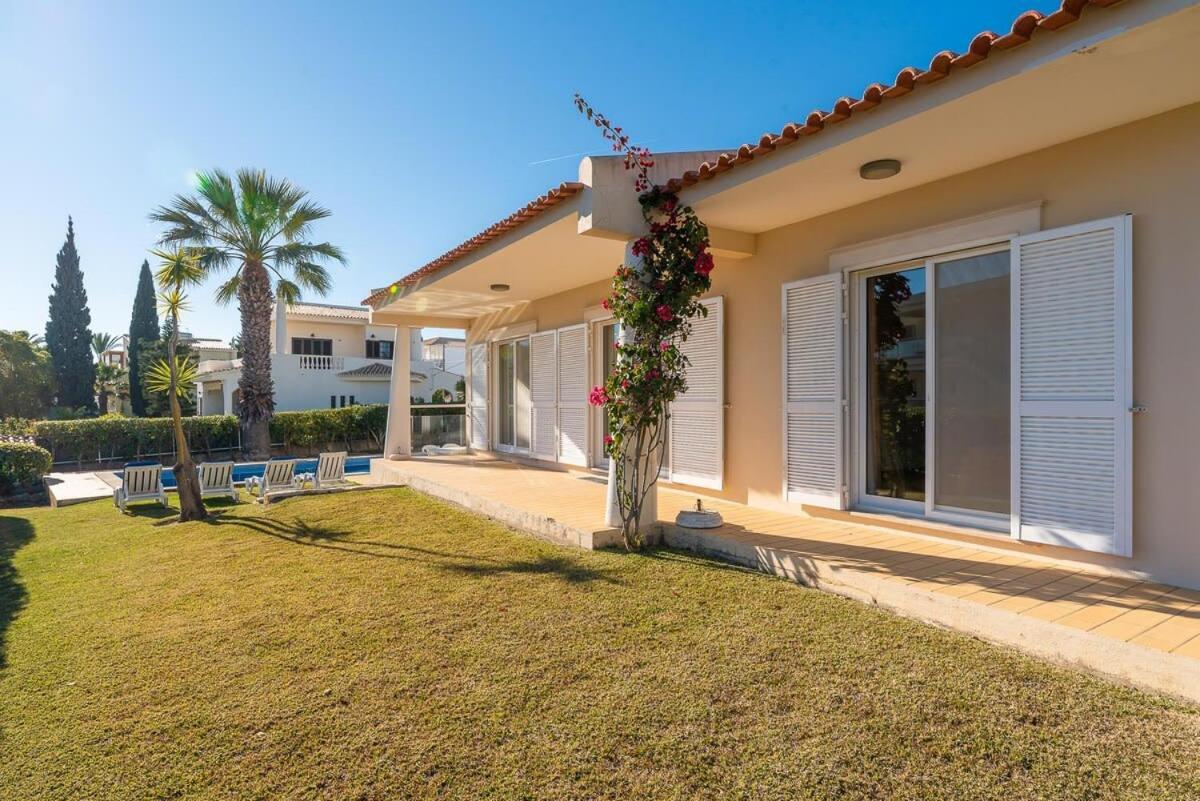 Castelo - Cosy Modern - 500m From Castelo Ferienhaus